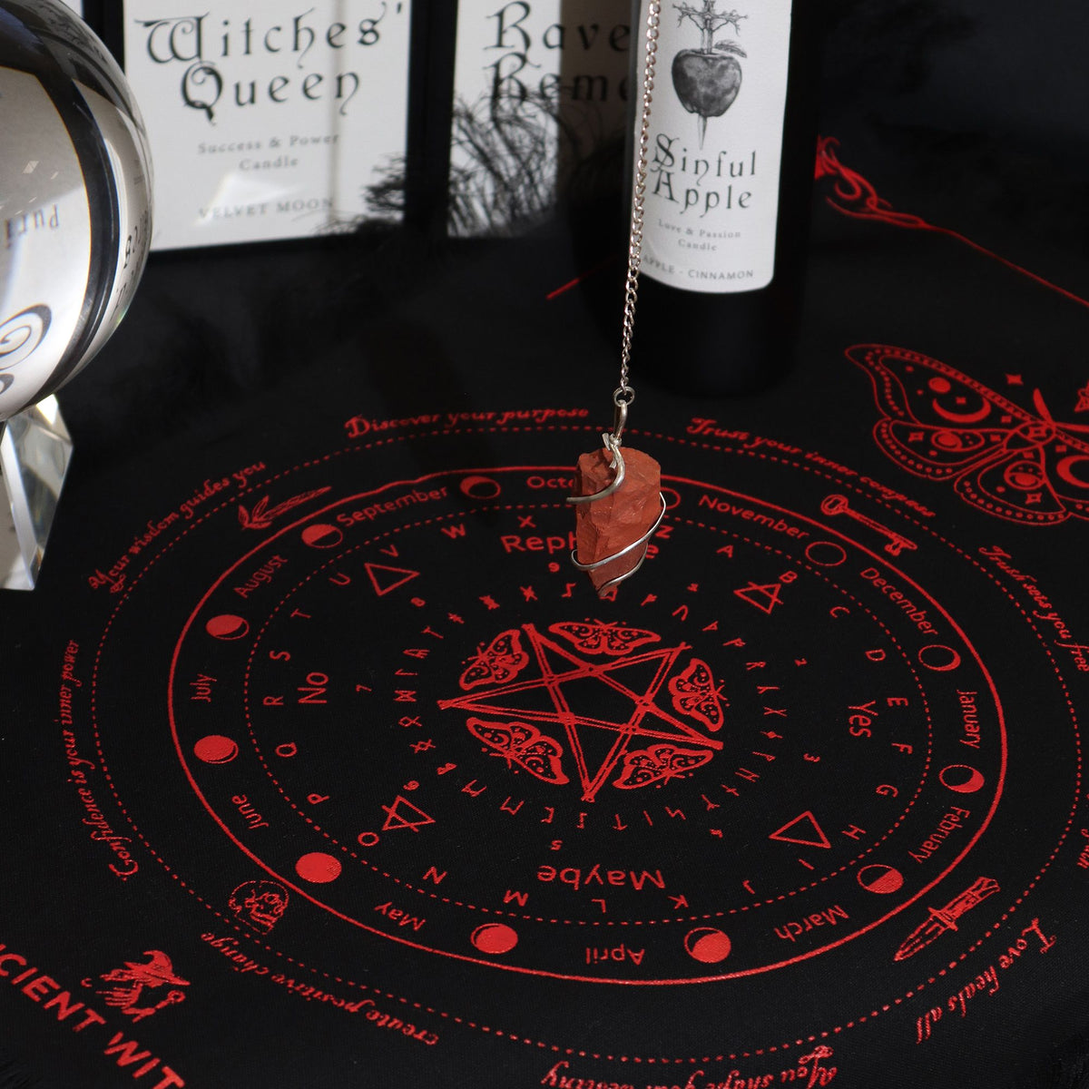 Podložka na kyvadlo Ancient Witch – Slnko · čierna a červená