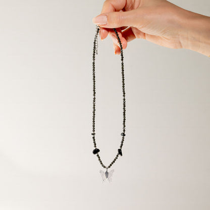 Minerálny náhrdelník Nymph s motýľom – čierny obsidián