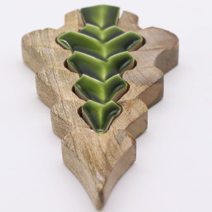 Malý Strom v Strome - Drevená Dekorácia 15x10cm