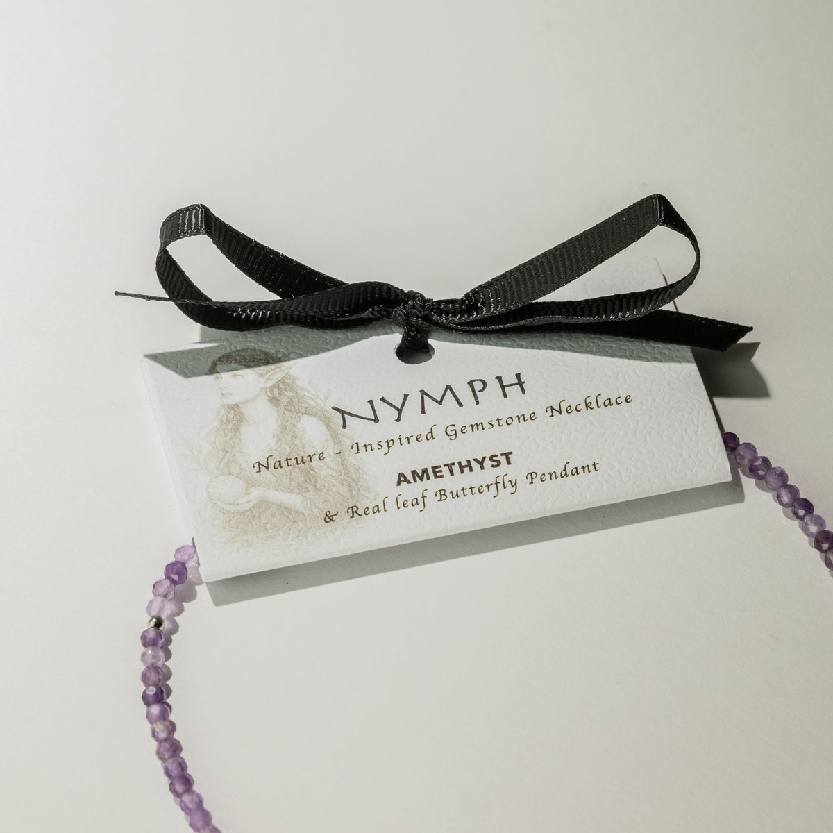 Minerálny náhrdelník Nymph s motýľom – ametyst