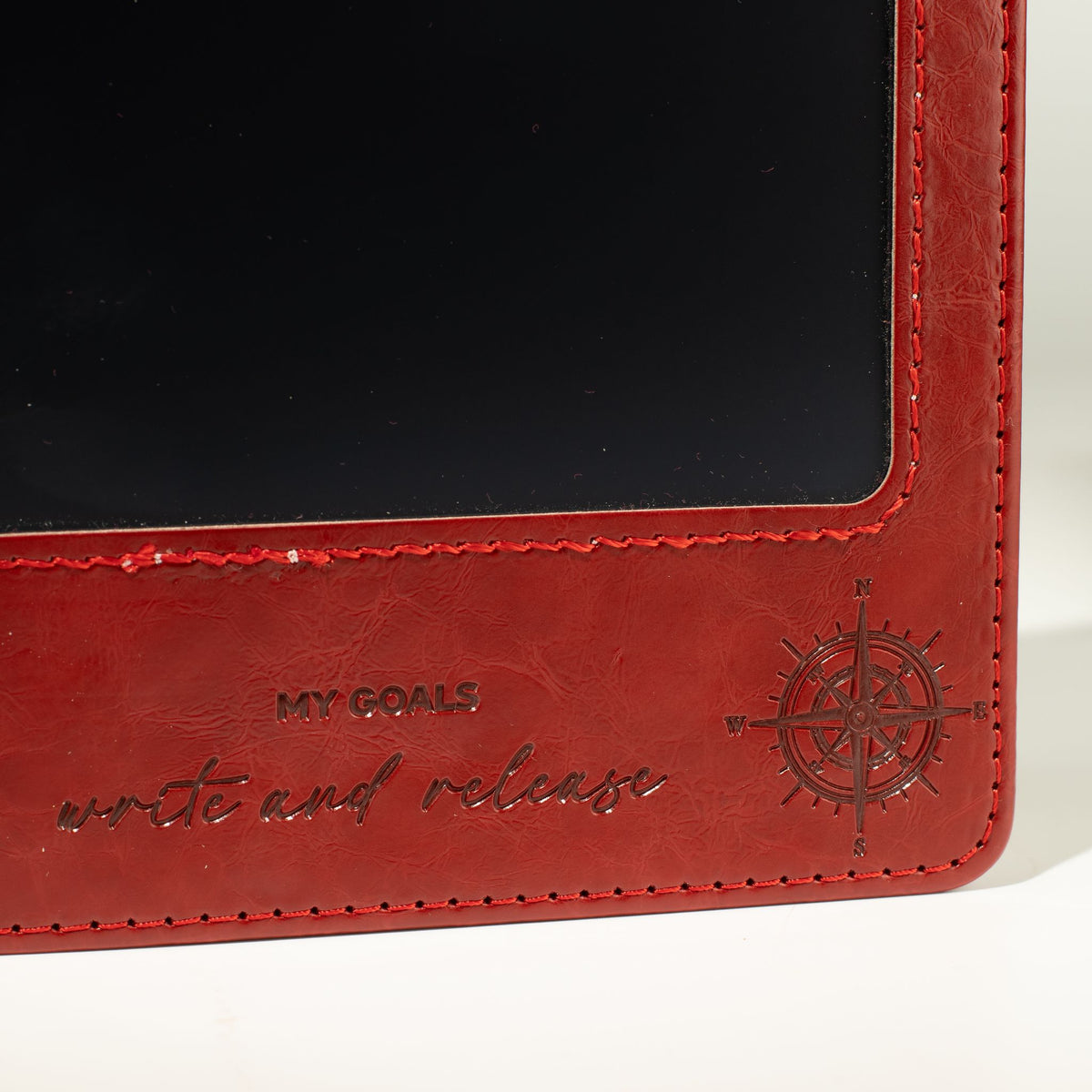 Zápisník pre vaše myšlienky A5 s LCD panelom – červený