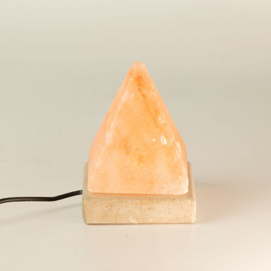 USB soľná lampa Pyramída, 9 cm – biele svetlo