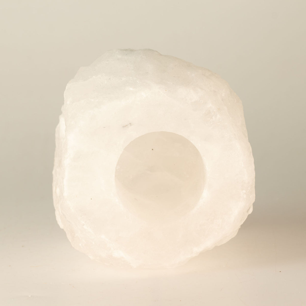 Biely soľný svietnik, 600–800 g